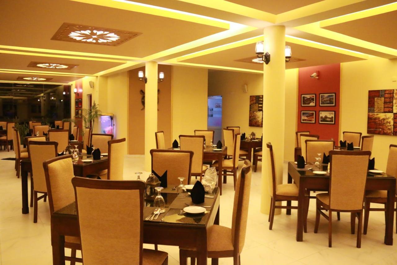 Seethawaka Regency Avissawella Esterno foto